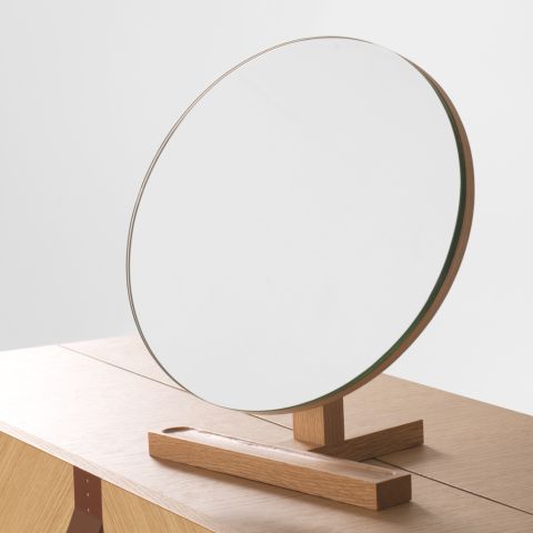 Aponi dressing mirror in oak