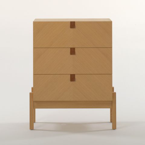 Aponi chest of 3 drawers in oak