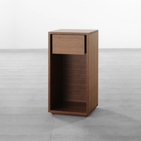 Box small side table in walnut